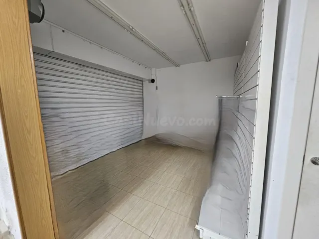 Local comercial en venta en Cambrils - foto 4