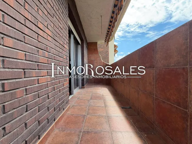 PISO EN VENTA EN AVENIDA DE ROSALES — 12
