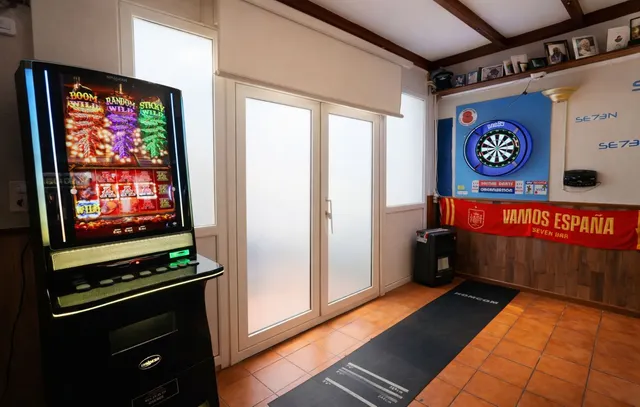 Bar 110m² en venta - Centro — 15