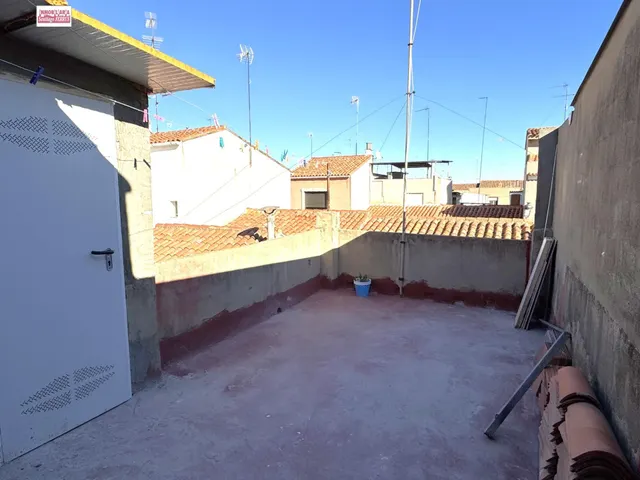 VENTA DE CASA EN BENIFAIO CON ACCESO POR DOS CALLES — 9