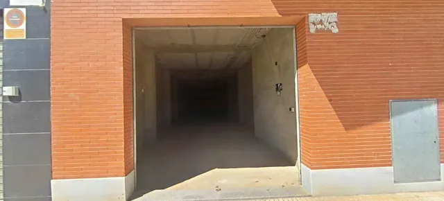 LOCAL EN VENTA ALGEMESÍ — 2