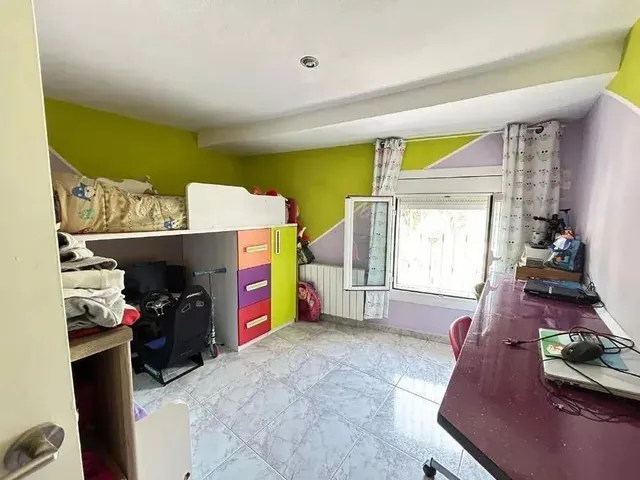 Casa con piscina privada, terrazas y posibilidad de garaje en el centro de Castellar del Vallès — 17