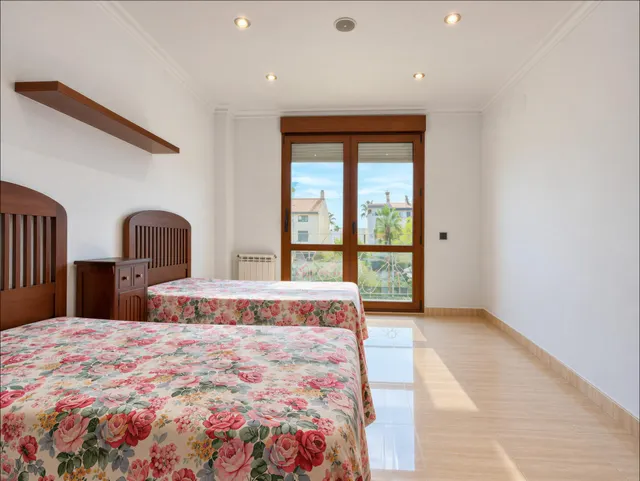 ESPECTACULAR CASA A LA VENTA EN ALBALAT DELS SORELLS — 47