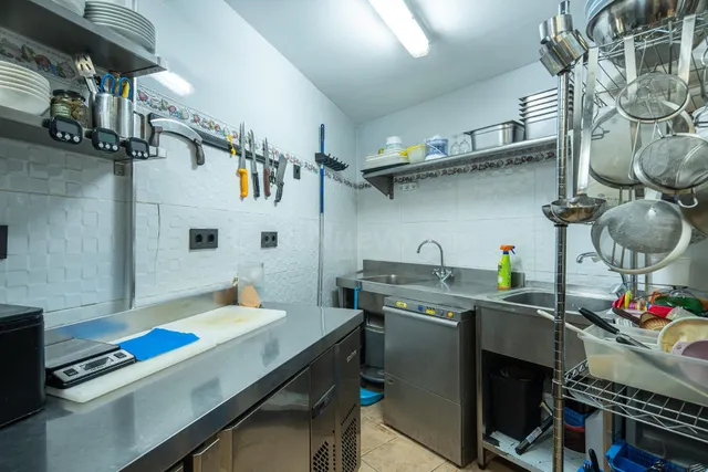 TRASPASO RESTAURANTE EN CORAZON ALBAICIN — 19
