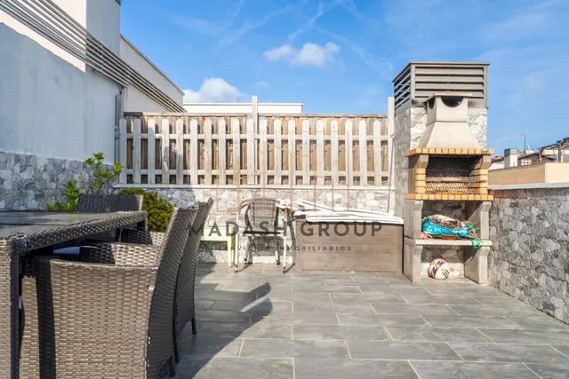 Ático totalmente reformado con terraza y solárium de 45 m2 en Vila-seca — 26