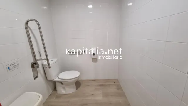 Local comercial en alquiler en Ontinyent. — 5