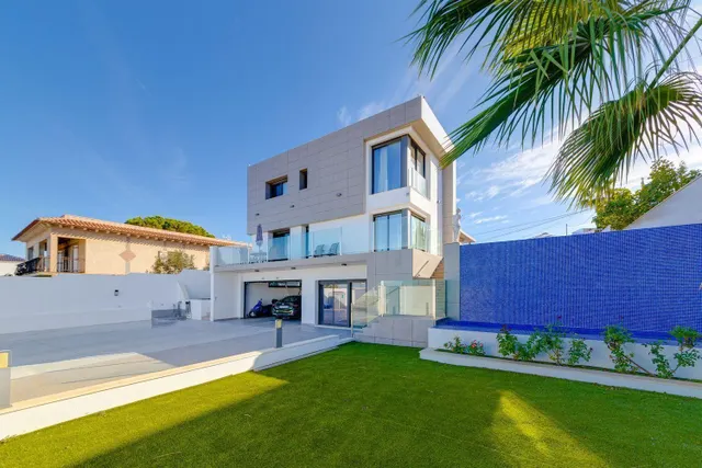 Villa 3 habitaciones 461m² en venta - Zona los Frutales — 35