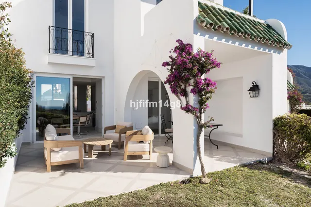 Adosado 3 habitaciones 198m² en venta - Aloha — 29
