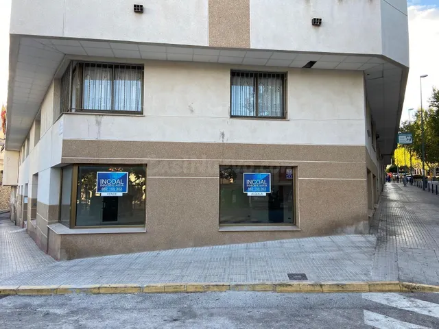 Local Comercial en Alquiler en Albaida (ALBAIDA) - Ideal par