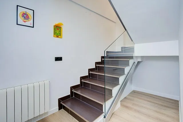 Exclusivo ático dúplex reformado con magnífica terraza en esquina, ascensor y garaje — 13