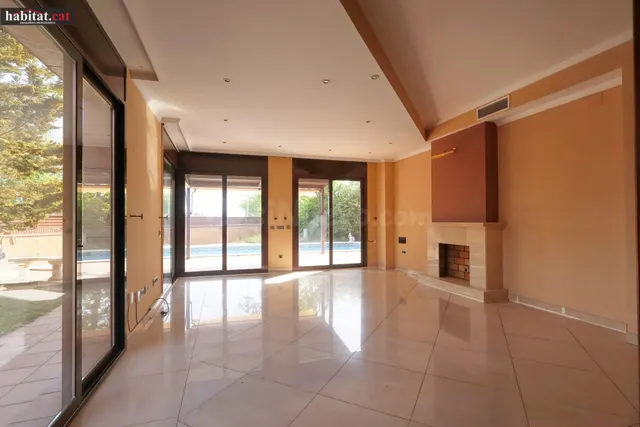 Espectacular casa esquinera en el aragai - Vilanova i la Geltrú — 5
