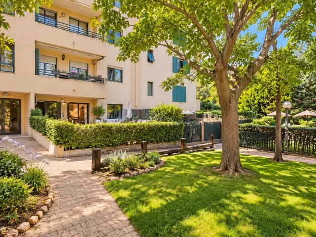 Planta baja en Complejo Residencial con Parking y trastero i - foto 4