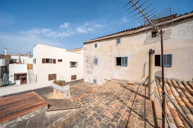 CASA A REFORMAR CON GRAN POTENCIAL EN EL CORAZON DE CAPDEPER - foto 4