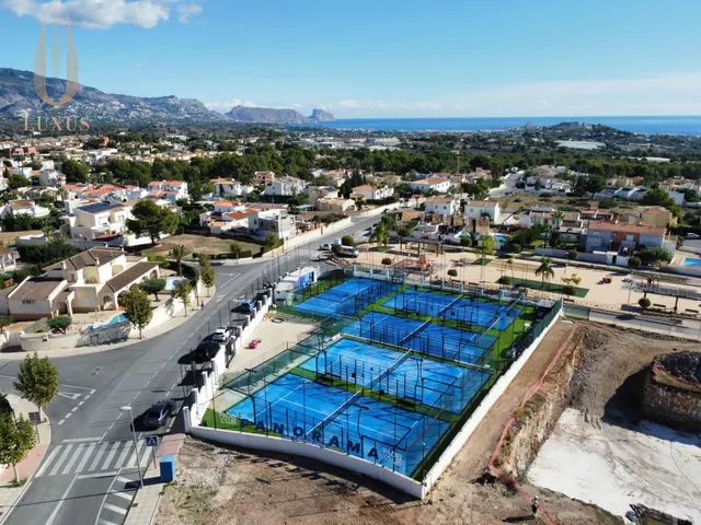 Villa en una sola planta con privacidad y bonitas vistas — 42
