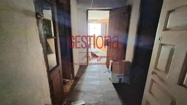 CASA PARA REFORMAR EN EL CENTRO DE RAMALES DE LA VICTORIA. — 44