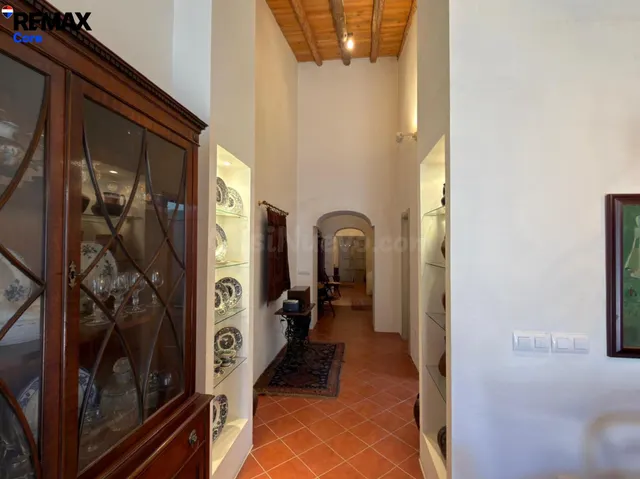 Casa con Encanto de 180 m2 con Patio y Gran Porche en el Centro de Puebla de la Calzada — 6