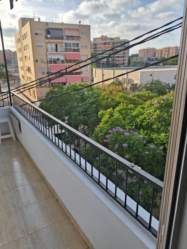 Venta piso reformado junto hospital - tercero sin ascensor — 15
