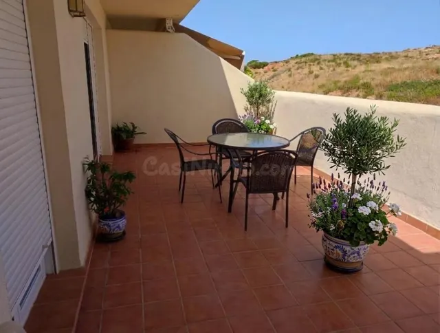 Oferta de piso de 2 dormitorios con plaza de garaje y trastero en la duquesa — 2