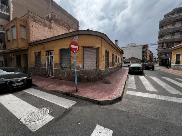 Parcela 250m² en venta - Playa del cura