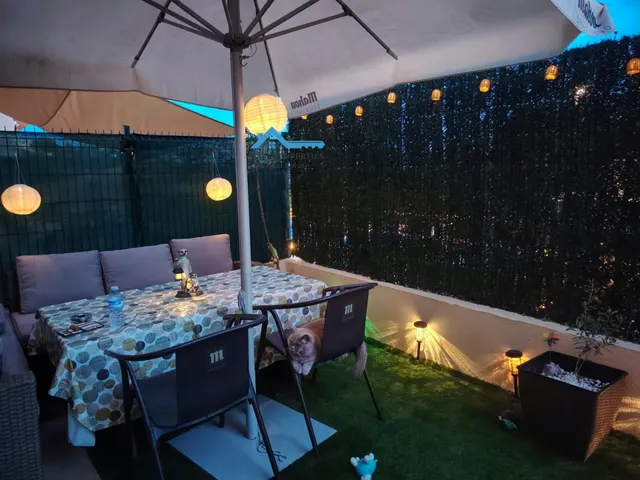 Luminoso apartamento en planta baja de 2 dormitorios con terraza y piscina comunitaria en La Nucia — 2