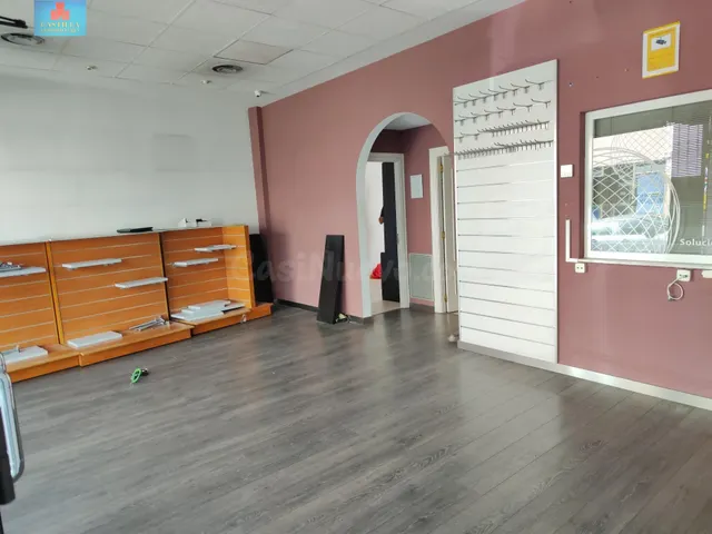 OPORTUNIDAD LOCAL HA FUNCIONADO 20 AÑOS-POR TRASLADO OTRA CI - foto 4