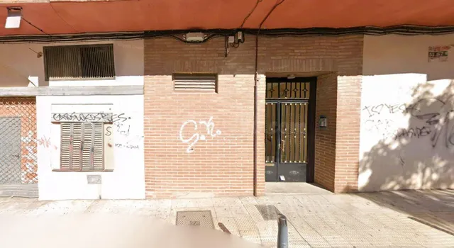 SE VENDE inmueble ALQUILADO en Navalmoral de la Mata - foto 2
