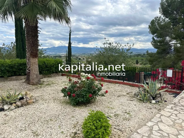 Chalet a la venta en L´Olleria (Valencia) — 24