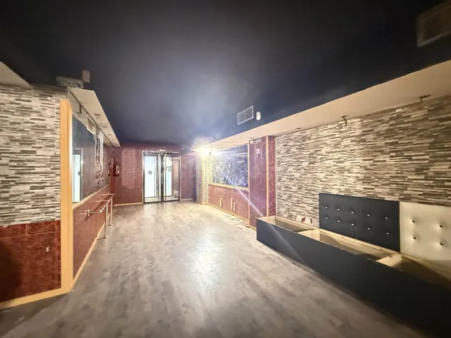 Local comercial 273m² en alquiler - Universidad San Francisco — 3