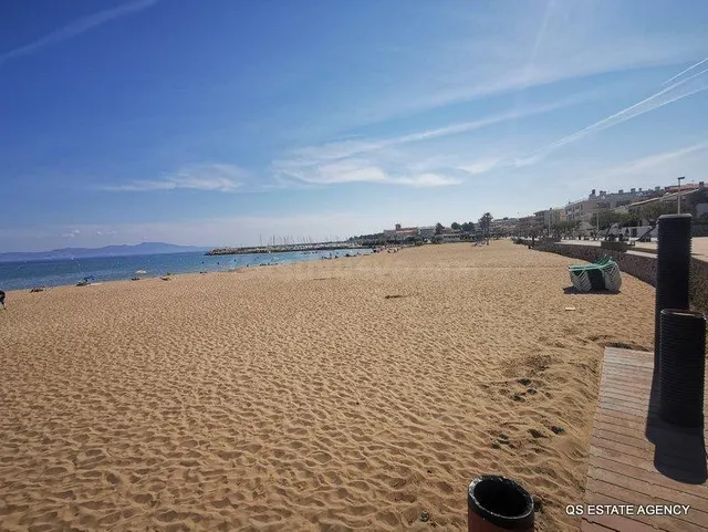 Restaurante en primera línea de mar en L'Escala - foto 4