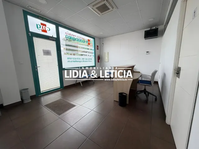 Local Comercial ideal para Consultas, Centro Médico... — 17