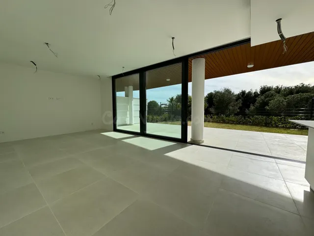 Bajo con terraza 51 m2 y jardín 50 m2 - foto 2