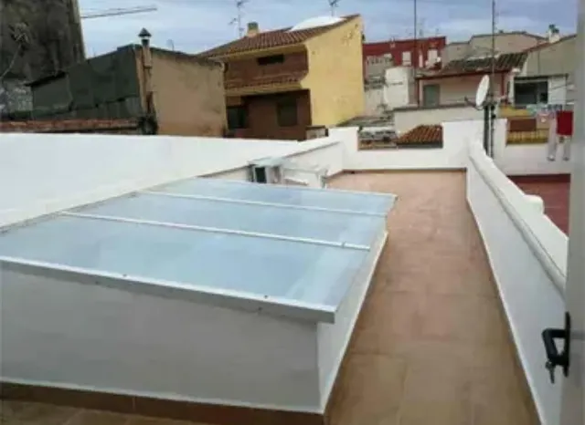 CASA EN CASTELLON CENTRICA A DOS CALLES — 27