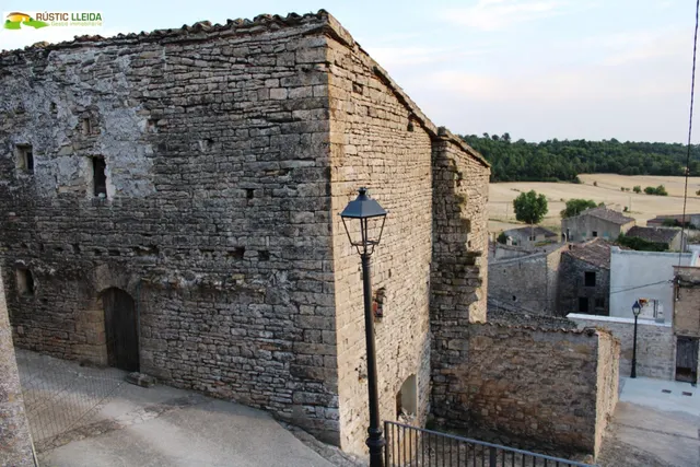 ¡OPORTUNIDAD ÚNICA EN RAURIC! Casa de piedra con gran potenc - foto 4
