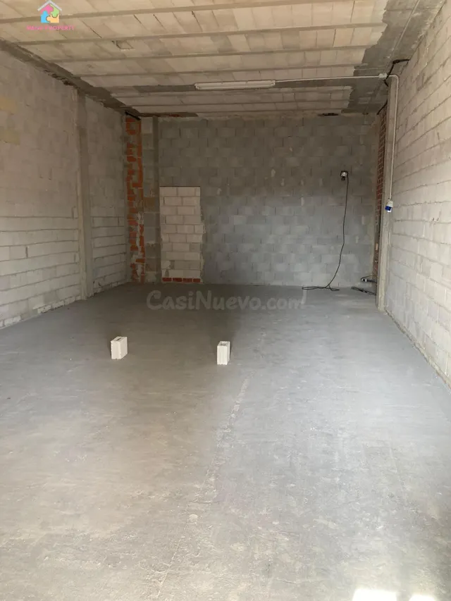 Se alquila local comercial en Edificio Sotovila