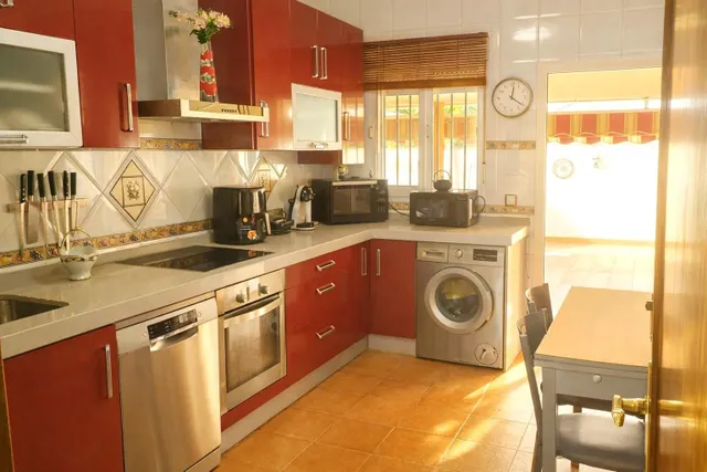 Chalet urbano en Los Gallos. — 11