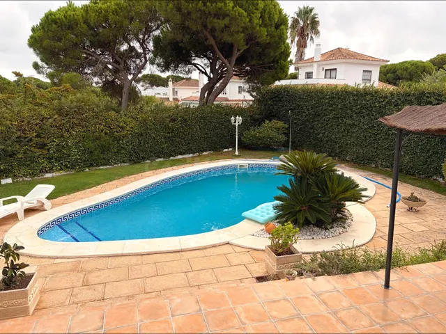 Villa en Nuevo Portil - foto 5