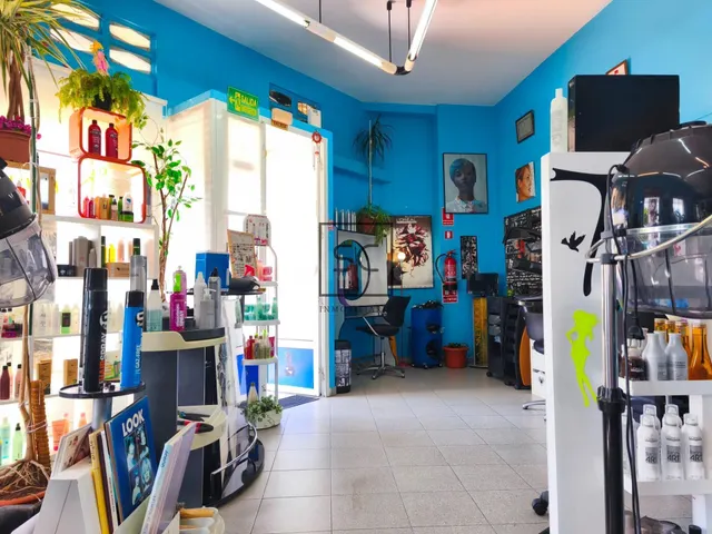 Peluquería totalmente equipada en Santa Marina, Ferrol - foto 2