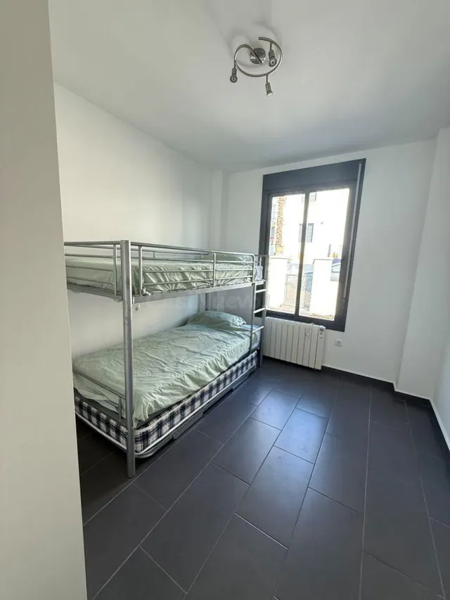CASA DE UNA PLANTA CON SOLARIUM PRIVADO Y PISCINA | CERCA DE LA FUENTE — 17