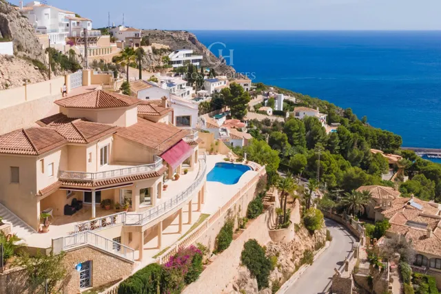 VILLA AUREA · VISTAS AL MAR PANORÁMICAS Y DOMINANTES SOBRE L - foto 2