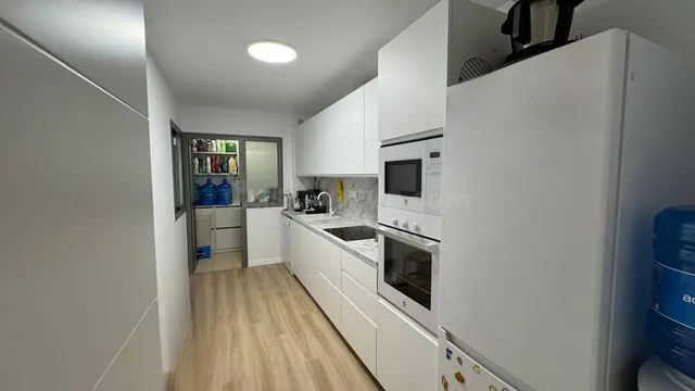 ¡a pasos del mar! apartamento con terraza de 26 m2, piscina, garaje y trastero en Fuengirola — 5