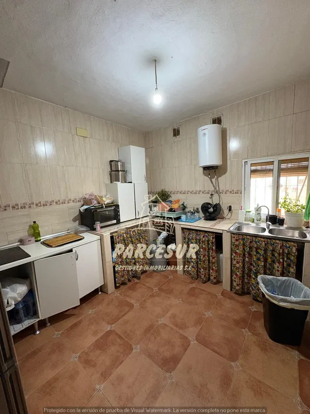 Encantadora Casa de Campo en Crta. Aeropuerto, Córdoba por solo €80,000 — 8