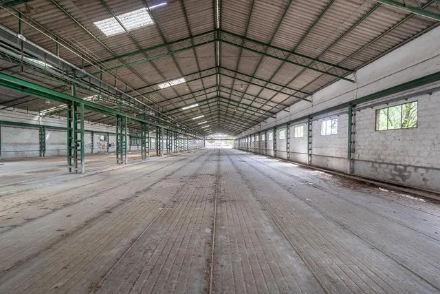 Terreno industrial a la entrada de Illora — 28