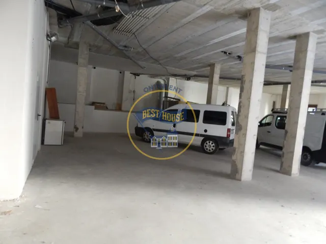 LOCAL COMERCIAL EN PLANTA BAJA, EN VENTA — 5
