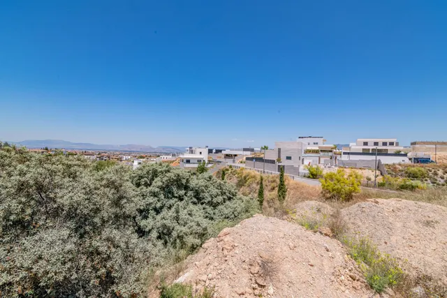 Terreno en La Zubia — 18