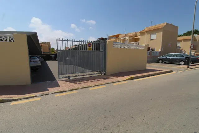 Plazas de aparcamiento en venta en la urbanización Panorama II – Aguas Nuevas, Torrevieja — 4