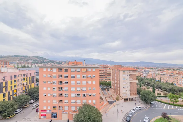 Exclusivo atico en residencial gran parque  en venta de 4 dormitorios en el barrio albayda — 47