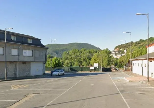 CASA EN TORAL DE LOS VADOS