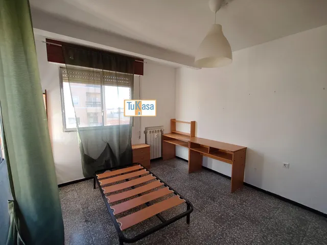 piso en Venta Centrico, a escaos metros de la Cruz de los Caidos, Cáceres — 13