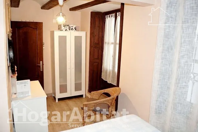 Acogedor, bonito y luminoso con balcón, todo exterior y cerca del centro — 12