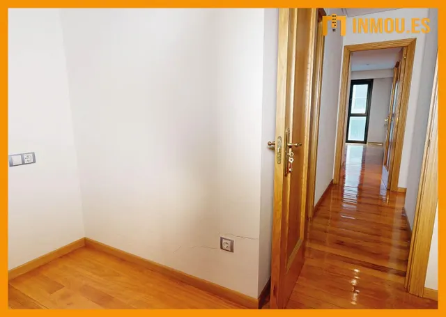 SE VENDE PISO EN CALLE SAINZA, OURENSE — 9
